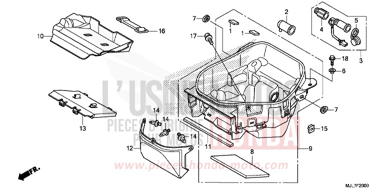COMPARTIMENT A BAGAGES de Integra 750 MAT BULLET SILVER (NH389) de 2014